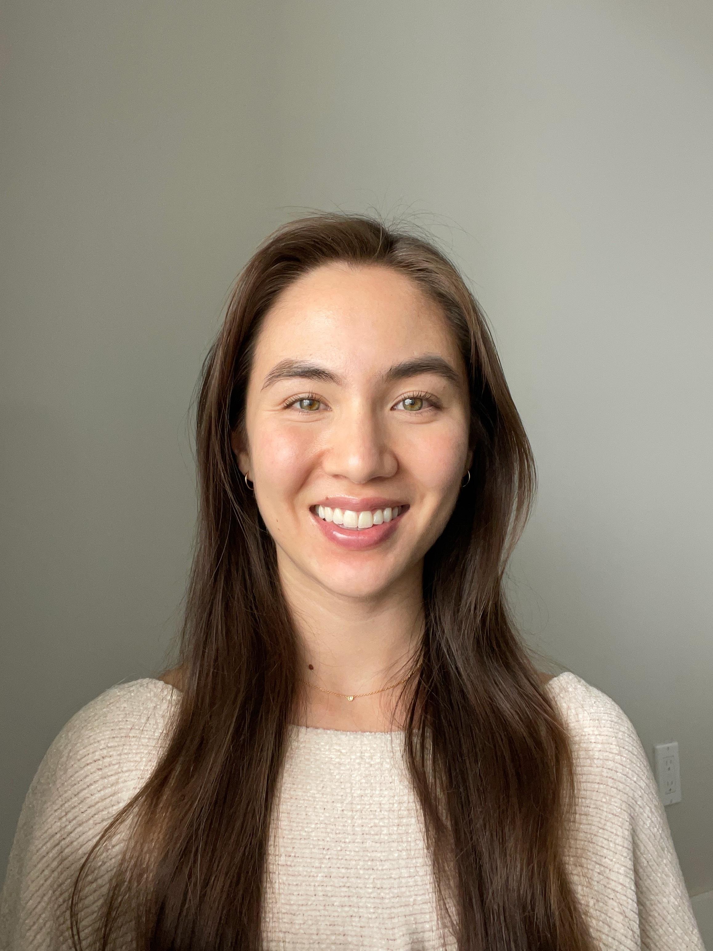 Veronica's headshot