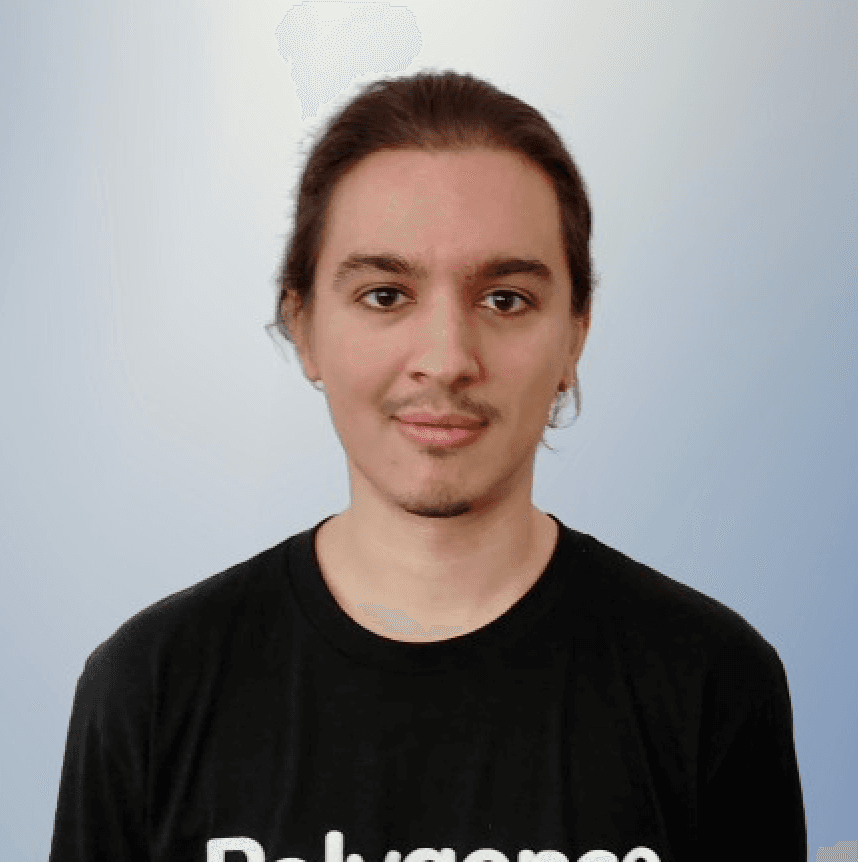 Daniel's headshot