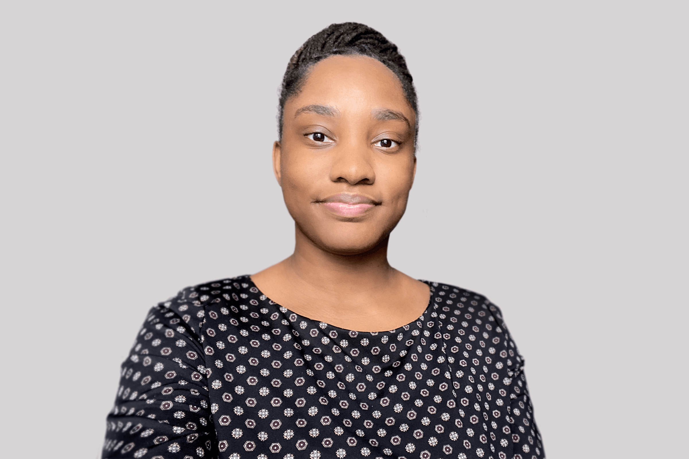 Iana's headshot