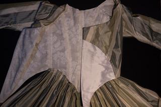18th century dress construction