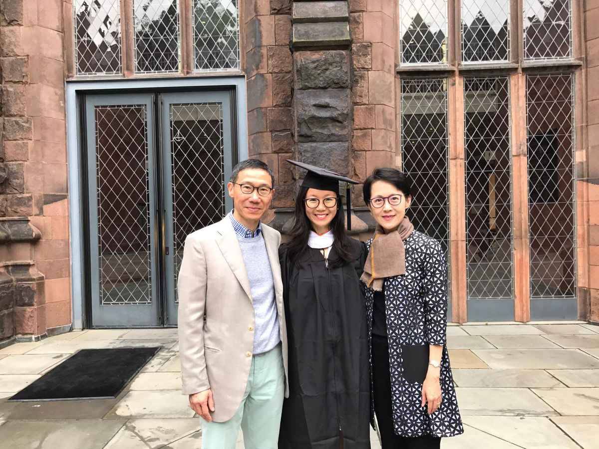 Jin Chow photo with parents